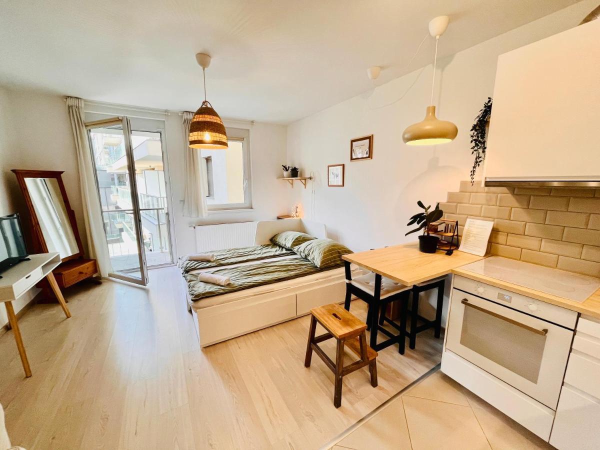 Marina Garden Apartment Budapest Luaran gambar